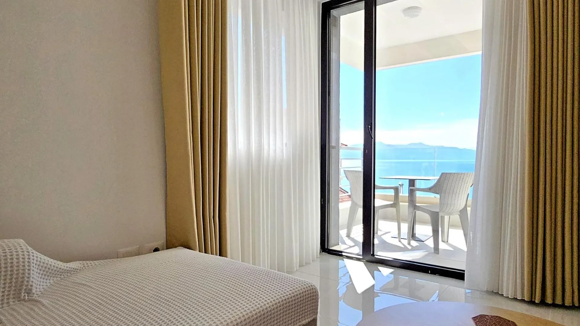 Apartamento Jona'S Luxury Saranda Escape 0*, Sarandë